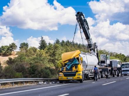 Chicago, IL truck accident lawyer